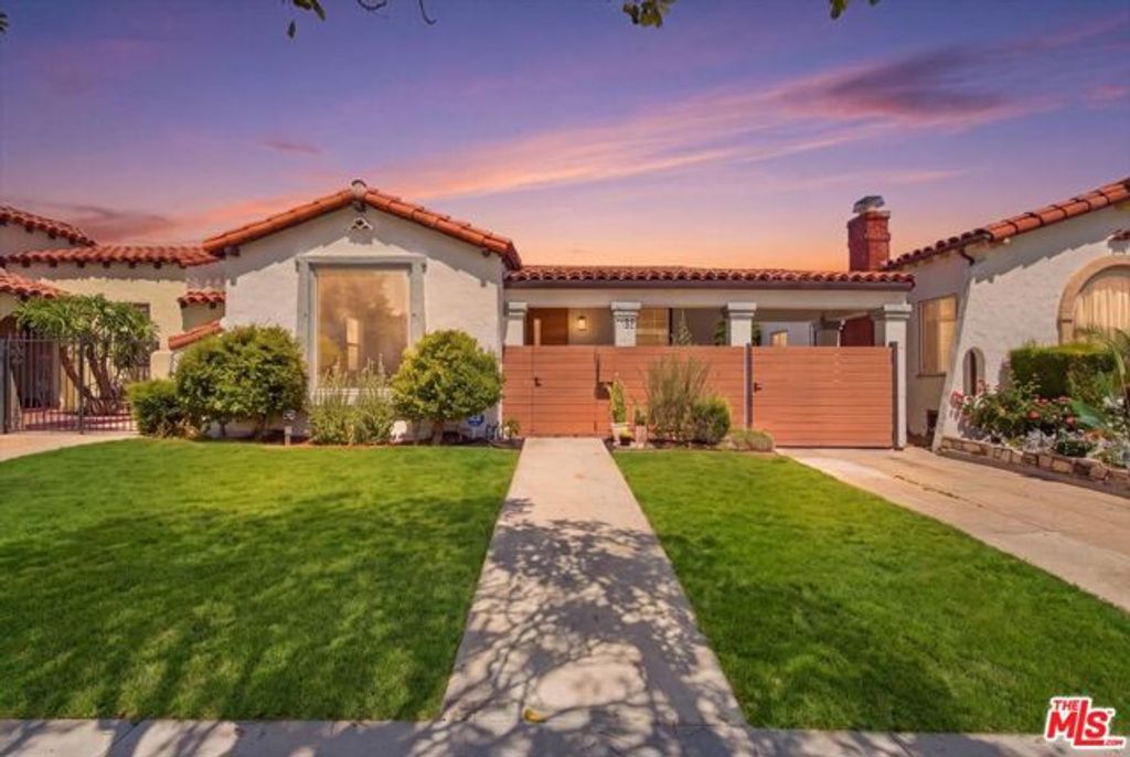1135 W 81st Place, Los Angeles, CA 90044