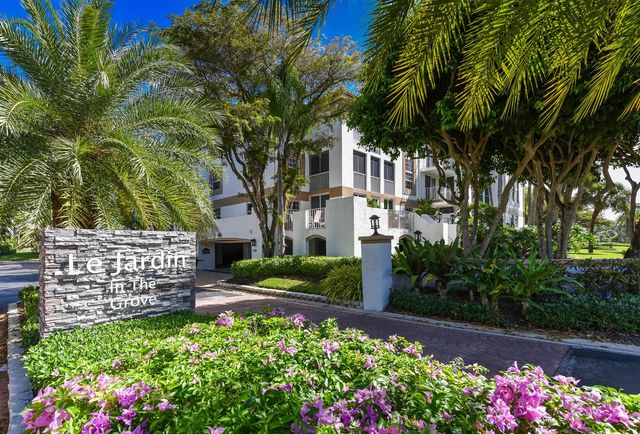7369 Orangewood Lane 303, Boca Raton, FL 33433