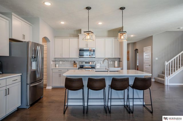 4211 S 213 Avenue, Elkhorn, NE 68022