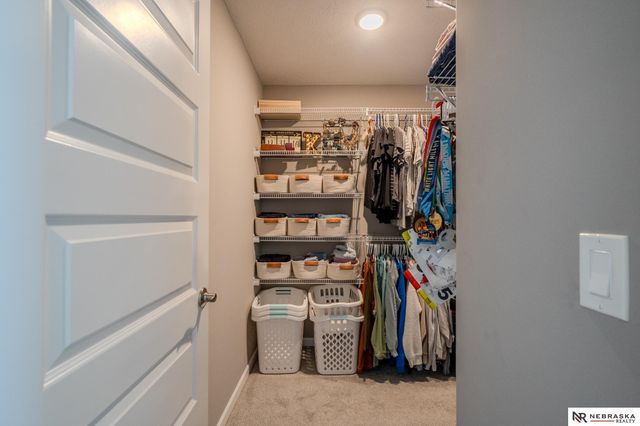 4211 S 213 Avenue, Elkhorn, NE 68022