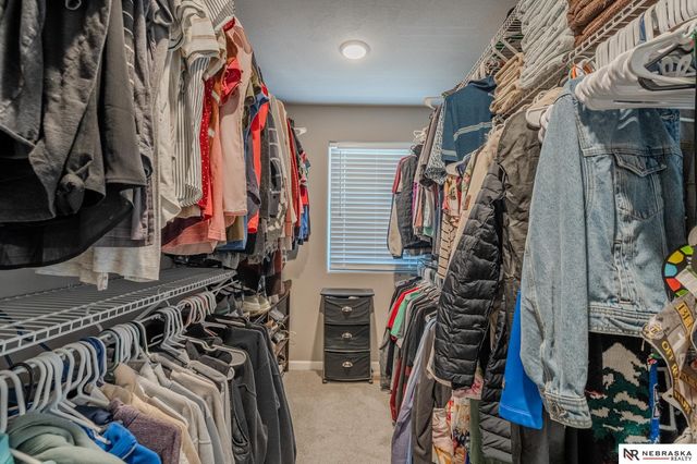4211 S 213 Avenue, Elkhorn, NE 68022