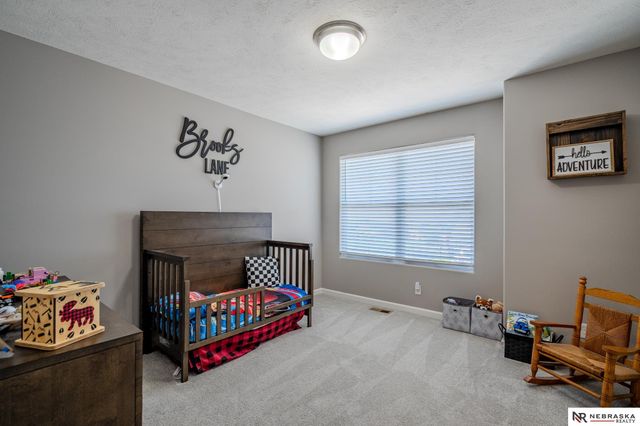 4211 S 213 Avenue, Elkhorn, NE 68022