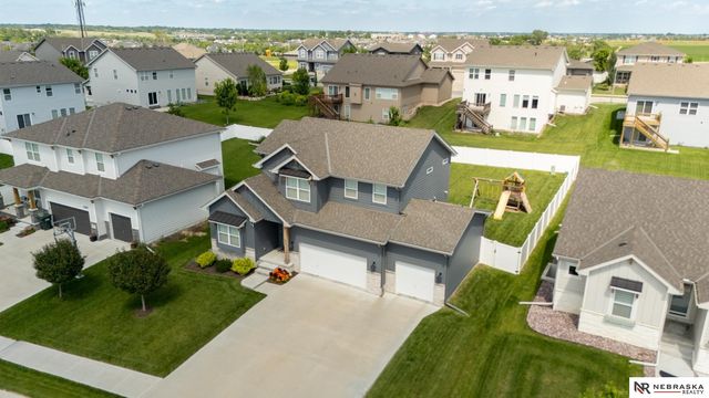 4211 S 213 Avenue, Elkhorn, NE 68022