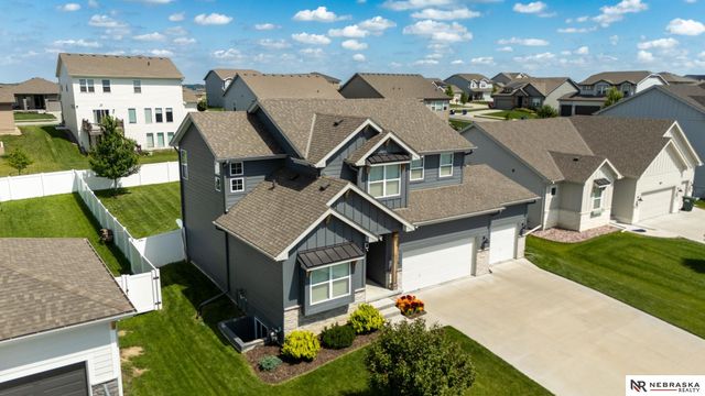 4211 S 213 Avenue, Elkhorn, NE 68022