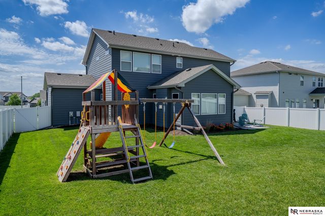 4211 S 213 Avenue, Elkhorn, NE 68022