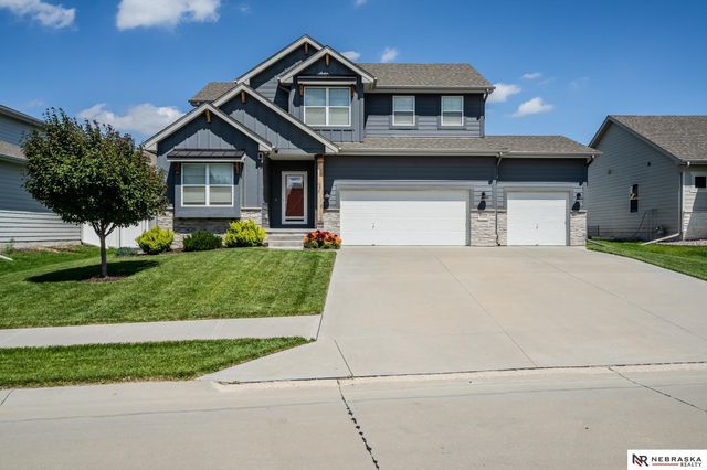 4211 S 213 Avenue, Elkhorn, NE 68022
