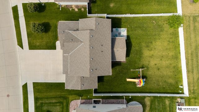 4211 S 213 Avenue, Elkhorn, NE 68022