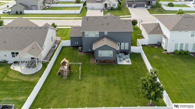 4211 S 213 Avenue, Elkhorn, NE 68022