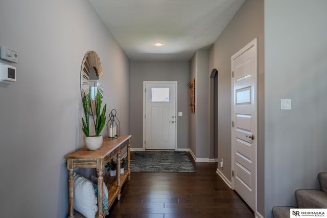 4211 S 213 Avenue, Elkhorn, NE 68022