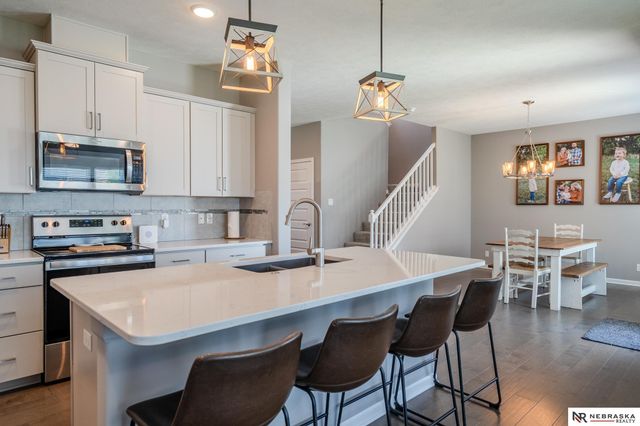 4211 S 213 Avenue, Elkhorn, NE 68022