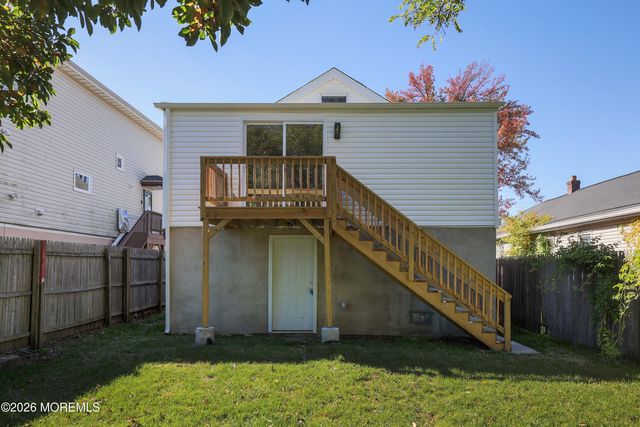 10 Lincoln Court, Keansburg, NJ 07734