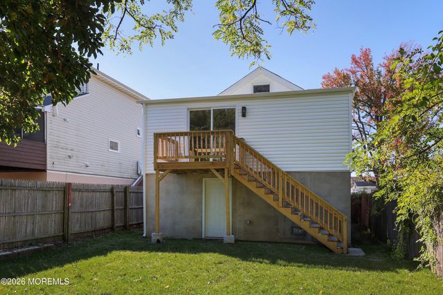 10 Lincoln Court, Keansburg, NJ 07734