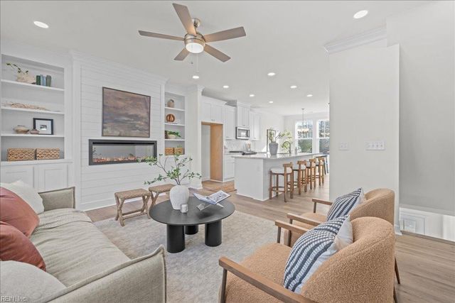 639 22nd ST B, Virginia Beach, VA 23451