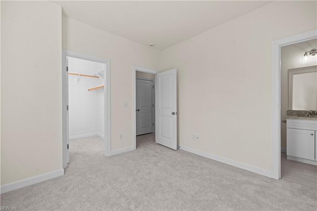 639 22nd ST B, Virginia Beach, VA 23451