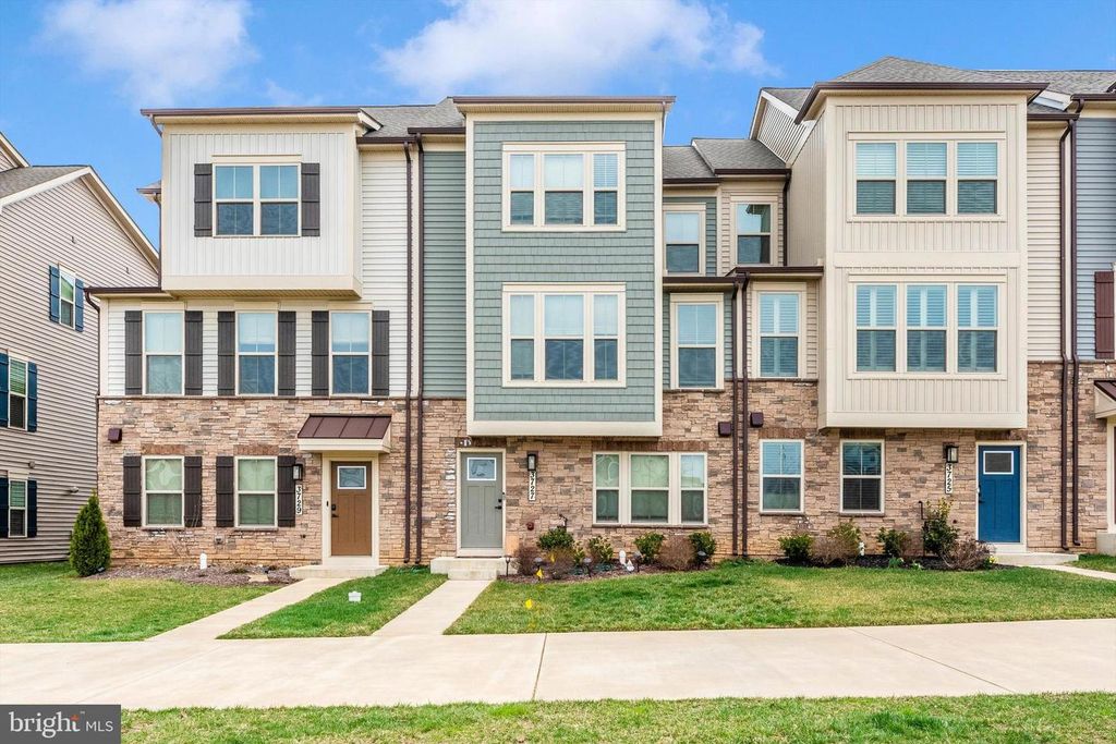 3727 STONE BARN DR, Frederick, MD 21704