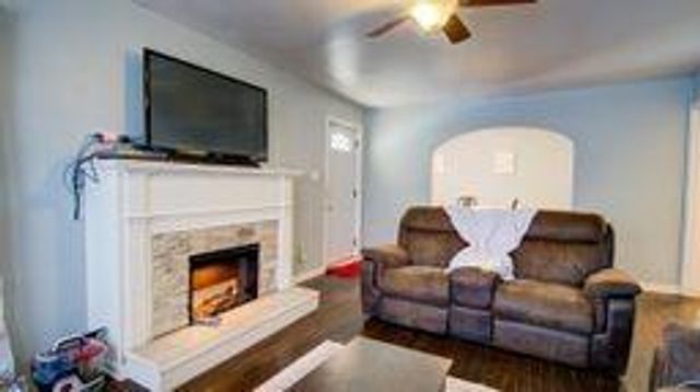 3646 Askew Avenue, Kansas City, MO 64128