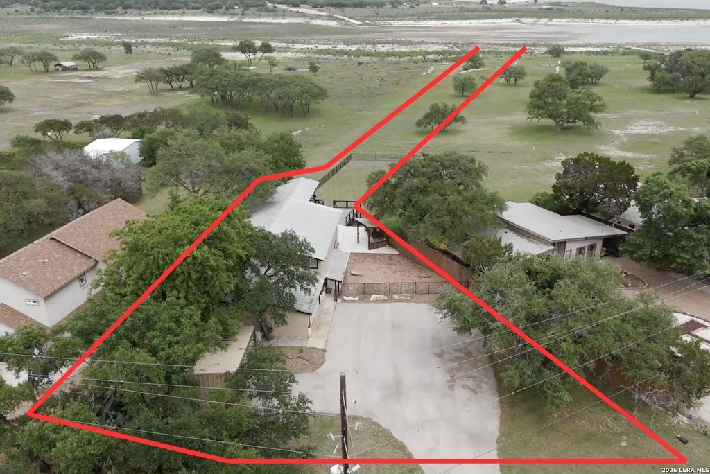 707 Park Shores, Canyon Lake, TX 78133