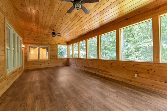 180 Forest Glen Drive, Waleska, GA 30183