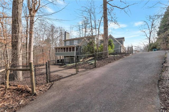 180 Forest Glen Drive, Waleska, GA 30183