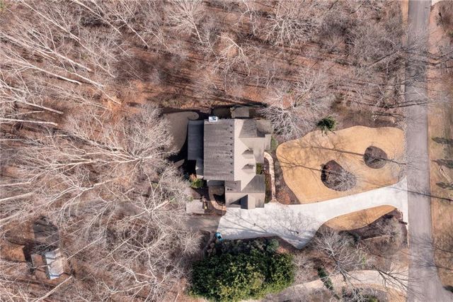 180 Forest Glen Drive, Waleska, GA 30183