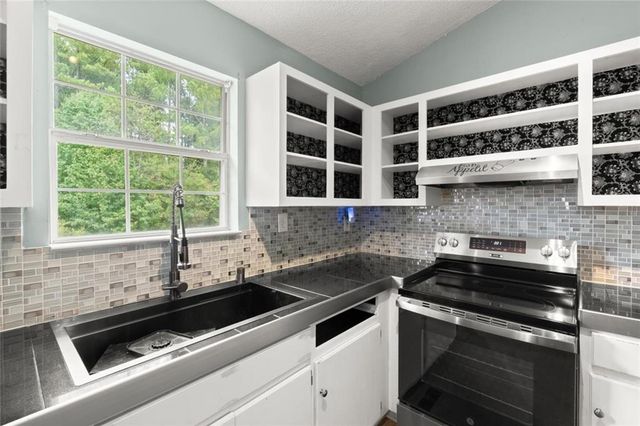 33 Saddle Lane NW, Cartersville, GA 30121