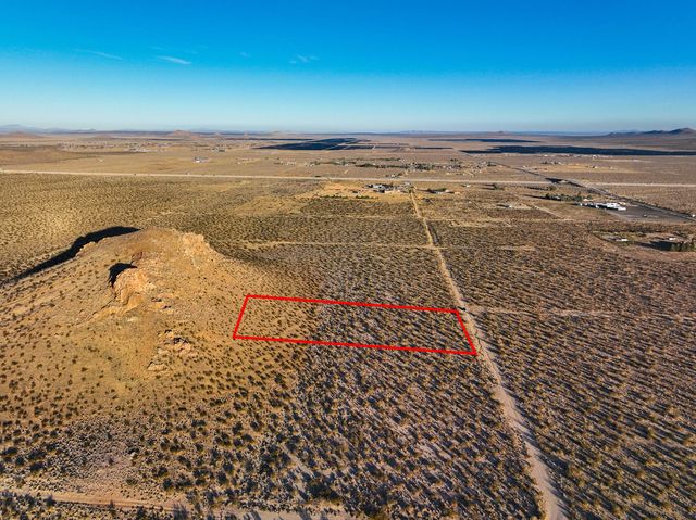 Ericka Avenue, Mojave, CA 93501