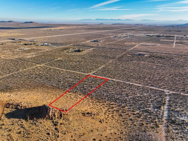Ericka Avenue, Mojave, CA 93501