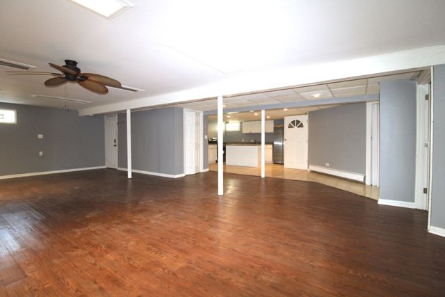 4517 Park Avenue G, Brookfield, IL 60513