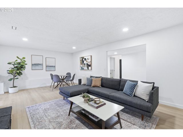 21104 Sw Jameco Ct, Tualatin, OR 97062