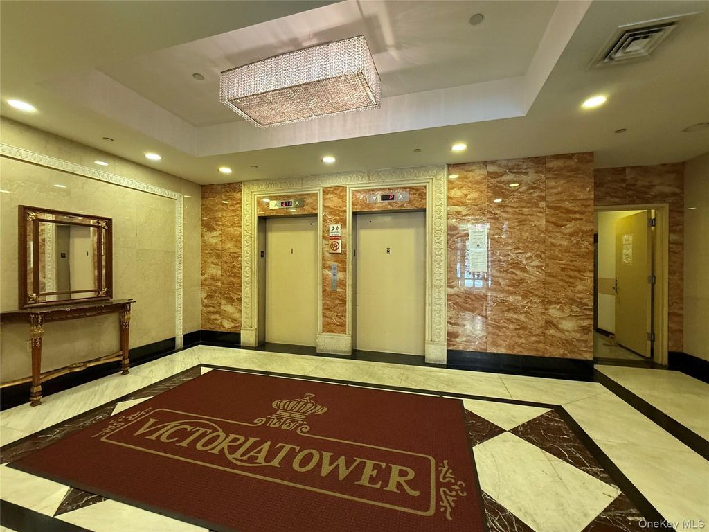 13338 Sanford Ave 15E, Flushing, NY 11355 — photo 3