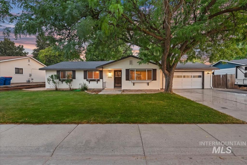 7505 W Snohomish St, Boise, ID 83709 photo 1