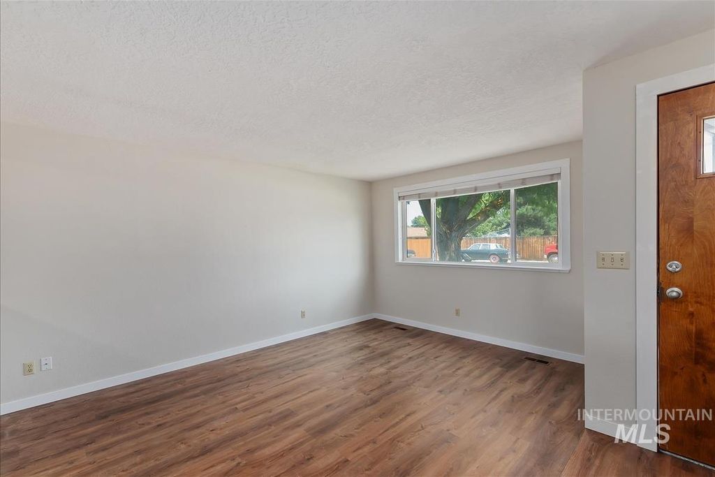 7505 W Snohomish St, Boise, ID 83709 photo 4