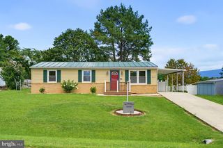 5834 BROAD ST, Mount Jackson, VA 22842