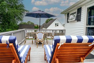 142 Renfrew Avenue, Middletown, RI 02842