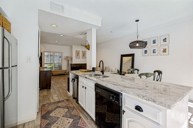 4130 Wycliff Avenue 104, Dallas, TX 75219