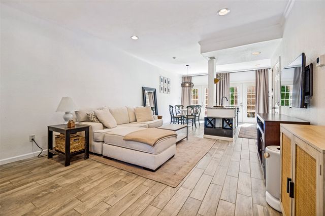 4130 Wycliff Avenue 104, Dallas, TX 75219