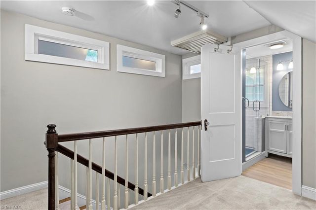 2117 N Peace Haven Road, Winston-salem, NC 27106
