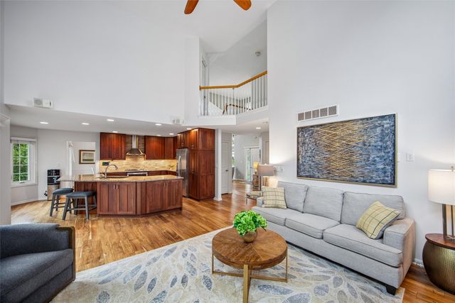9110 Timberwood Drive, Johnston, IA 50131