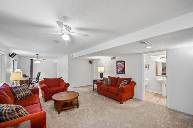 9110 Timberwood Drive, Johnston, IA 50131