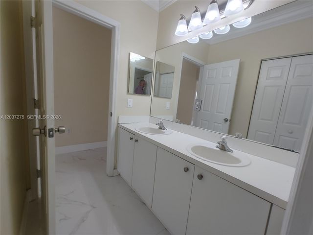 21872 SW 95th Pl 21872, Cutler Bay, FL 33190
