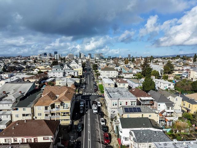 1504 13Th Ave, Oakland, CA 94606