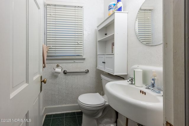 413 Superior Street, Rossford, OH 43460