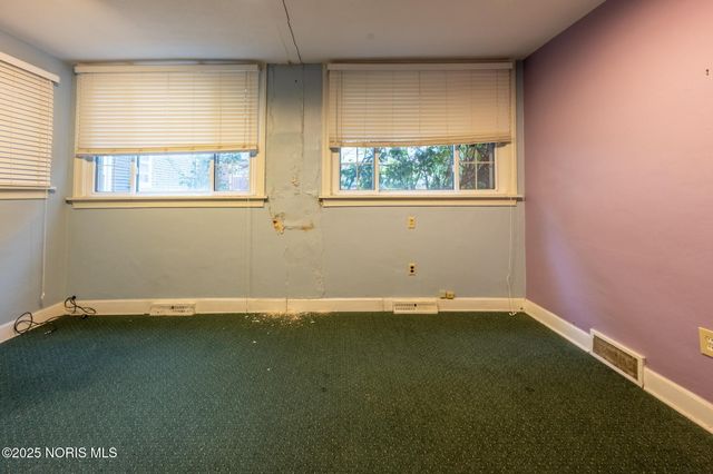 413 Superior Street, Rossford, OH 43460