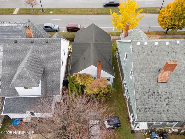 413 Superior Street, Rossford, OH 43460