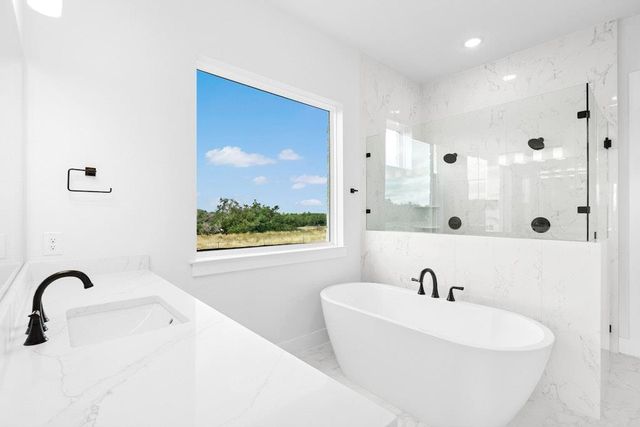 3064 Green Grange LN, Leander, TX 78641
