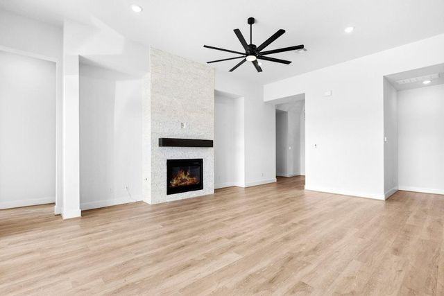 3064 Green Grange LN, Leander, TX 78641