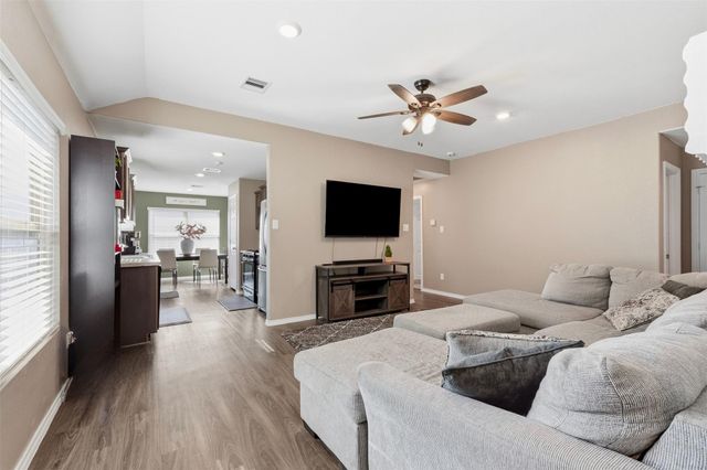 1207 Blue Hazel Court, Magnolia, TX 77362