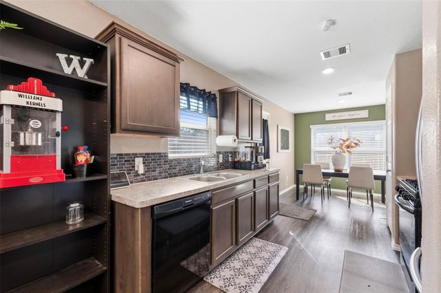1207 Blue Hazel Court, Magnolia, TX 77362
