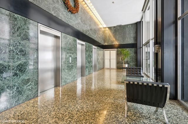 900 N Lake Shore Drive 514, Chicago, IL 60611