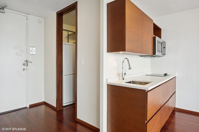 900 N Lake Shore Drive 514, Chicago, IL 60611